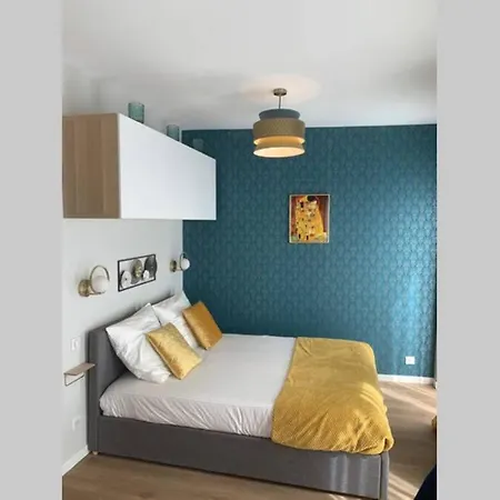 De Charme En Centre Apartment *